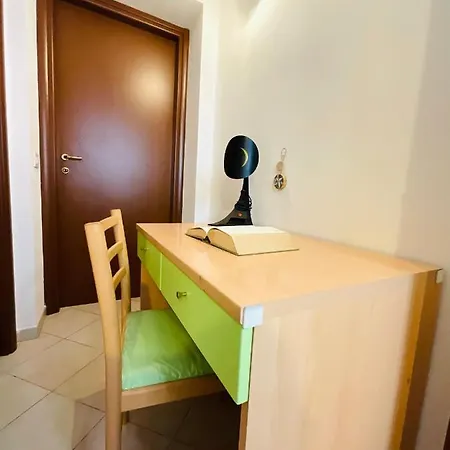Navigli Apartment Very Central Apartament *